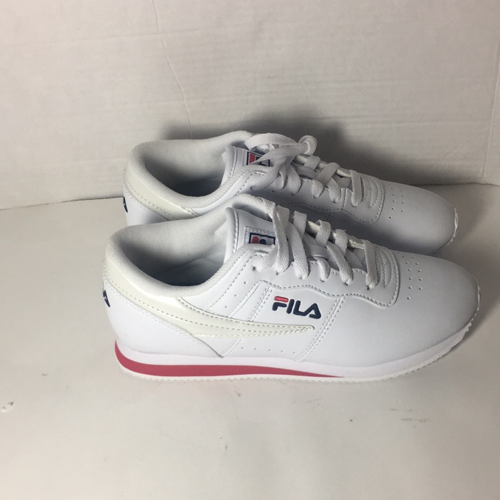 NWT—FILA Women's Machu Low Top Sneaker - White Red Navy Size 7 - Picture 5 of 7